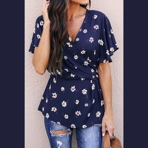 Daisy Twist Top